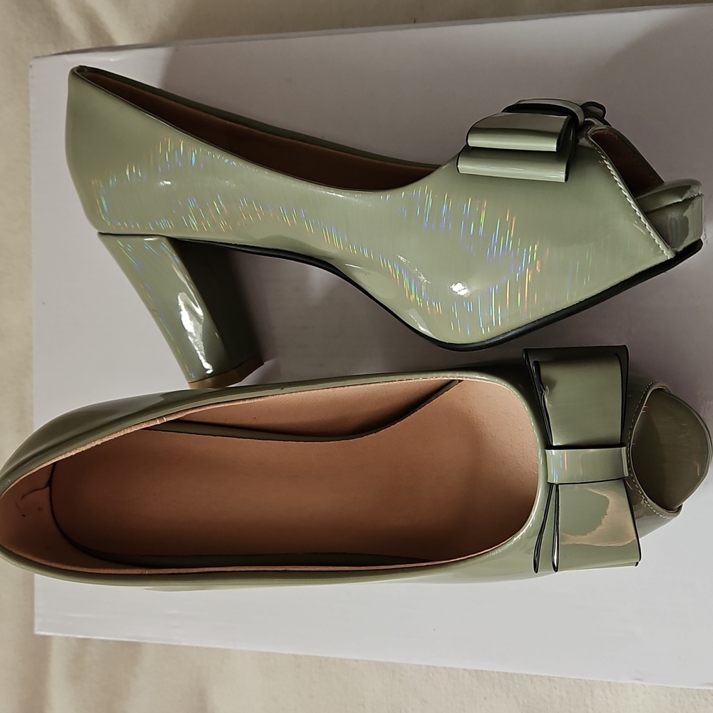 Green Iridescent Peep-toe Heels